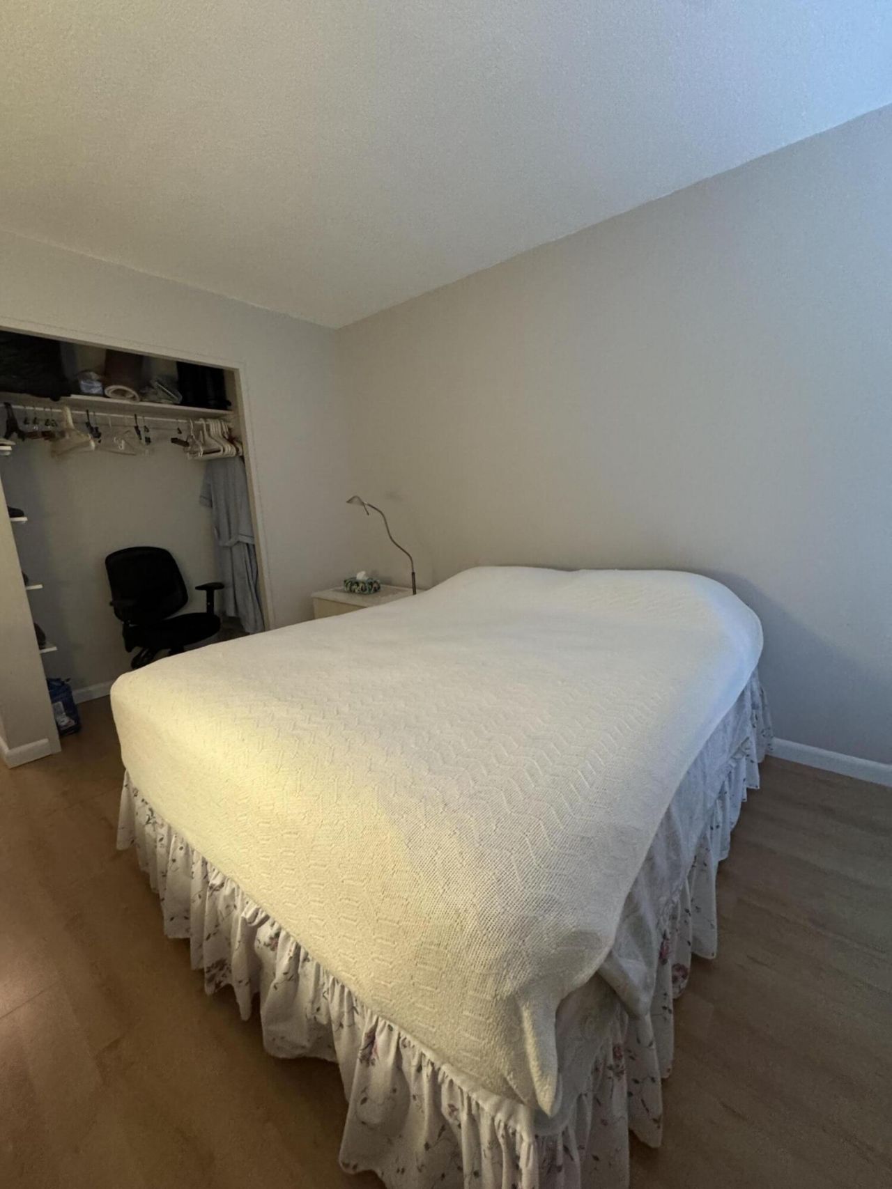 220 Kings Point Drive, Unit 210, Sunny Isles Beach, FL 33160 Photo