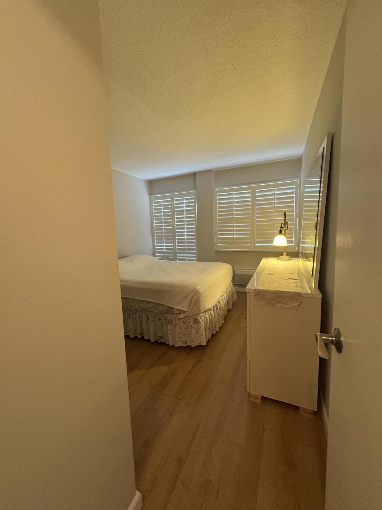 220 Kings Point Drive, Unit 210, Sunny Isles Beach, FL 33160 Photo