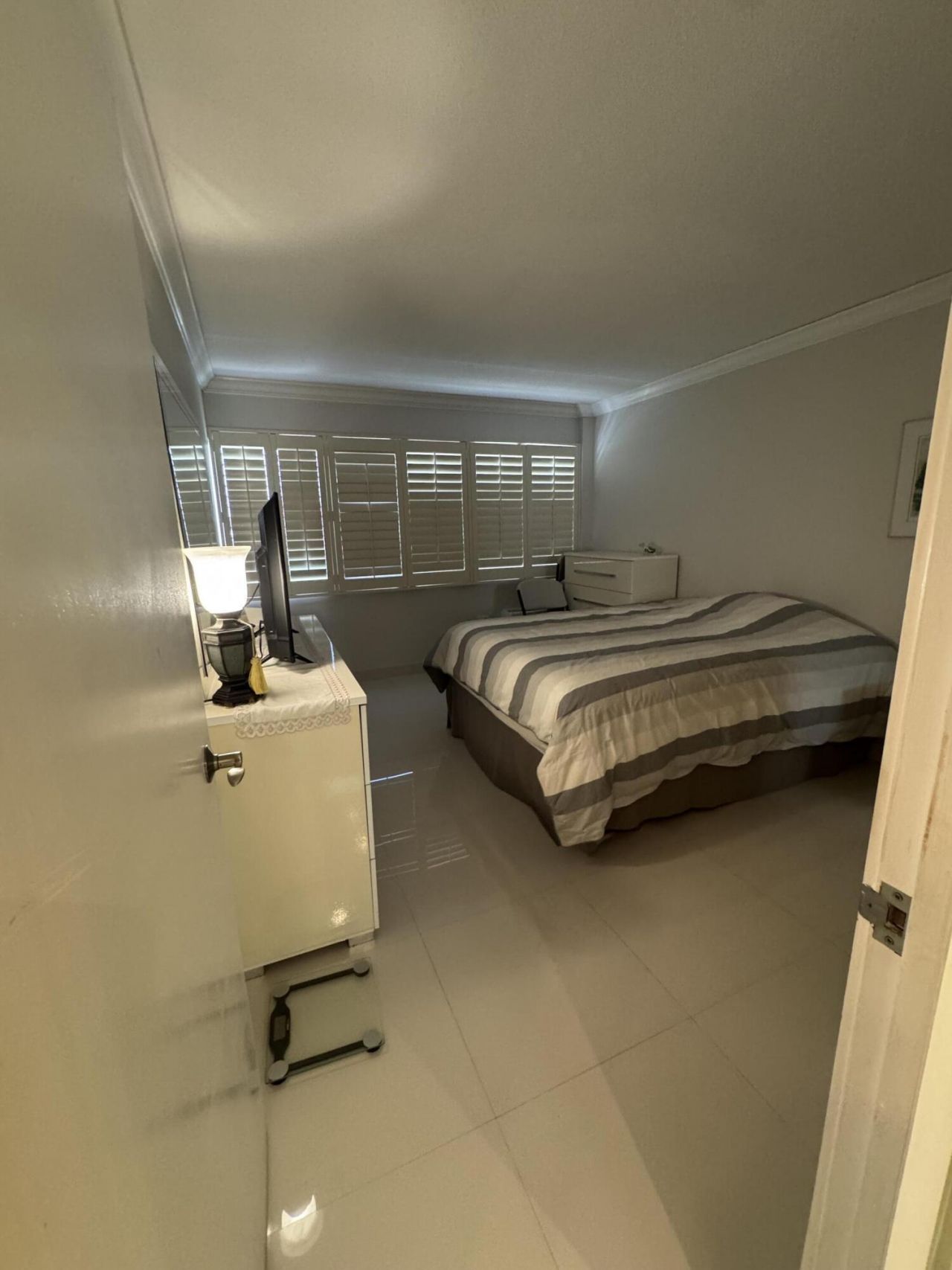 220 Kings Point Drive, Unit 210, Sunny Isles Beach, FL 33160 Photo