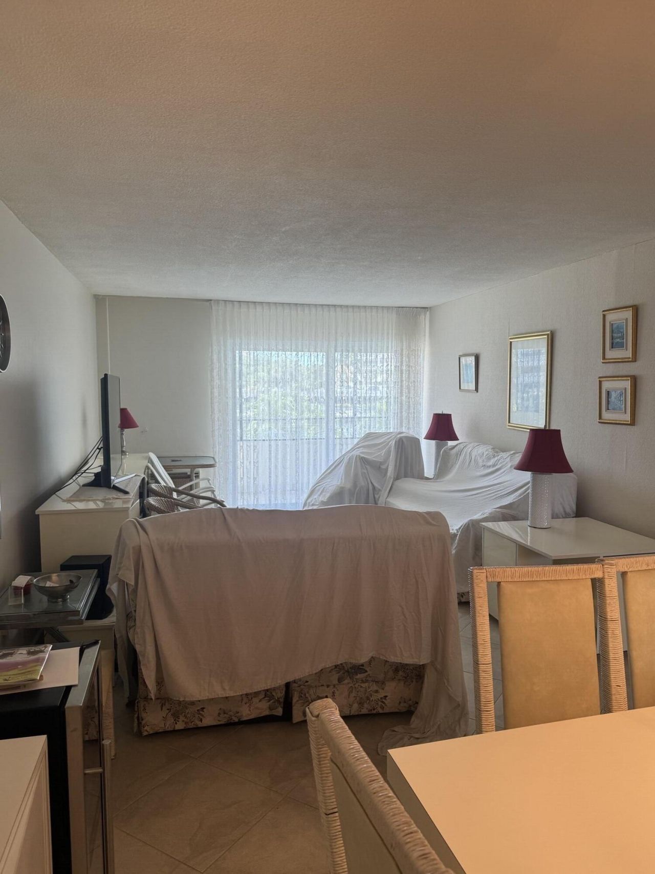 220 Kings Point Drive, Unit 210, Sunny Isles Beach, FL 33160 Photo