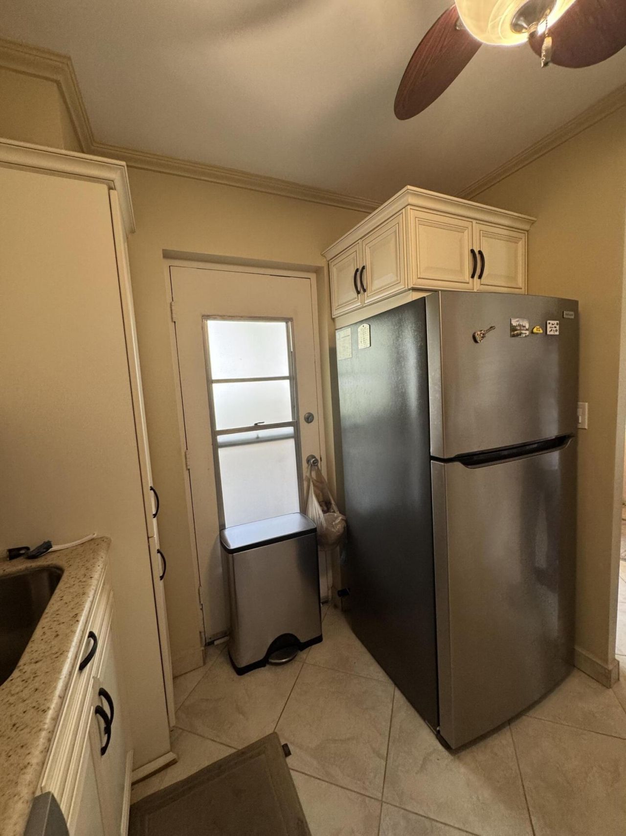 220 Kings Point Drive, Unit 210, Sunny Isles Beach, FL 33160 Photo