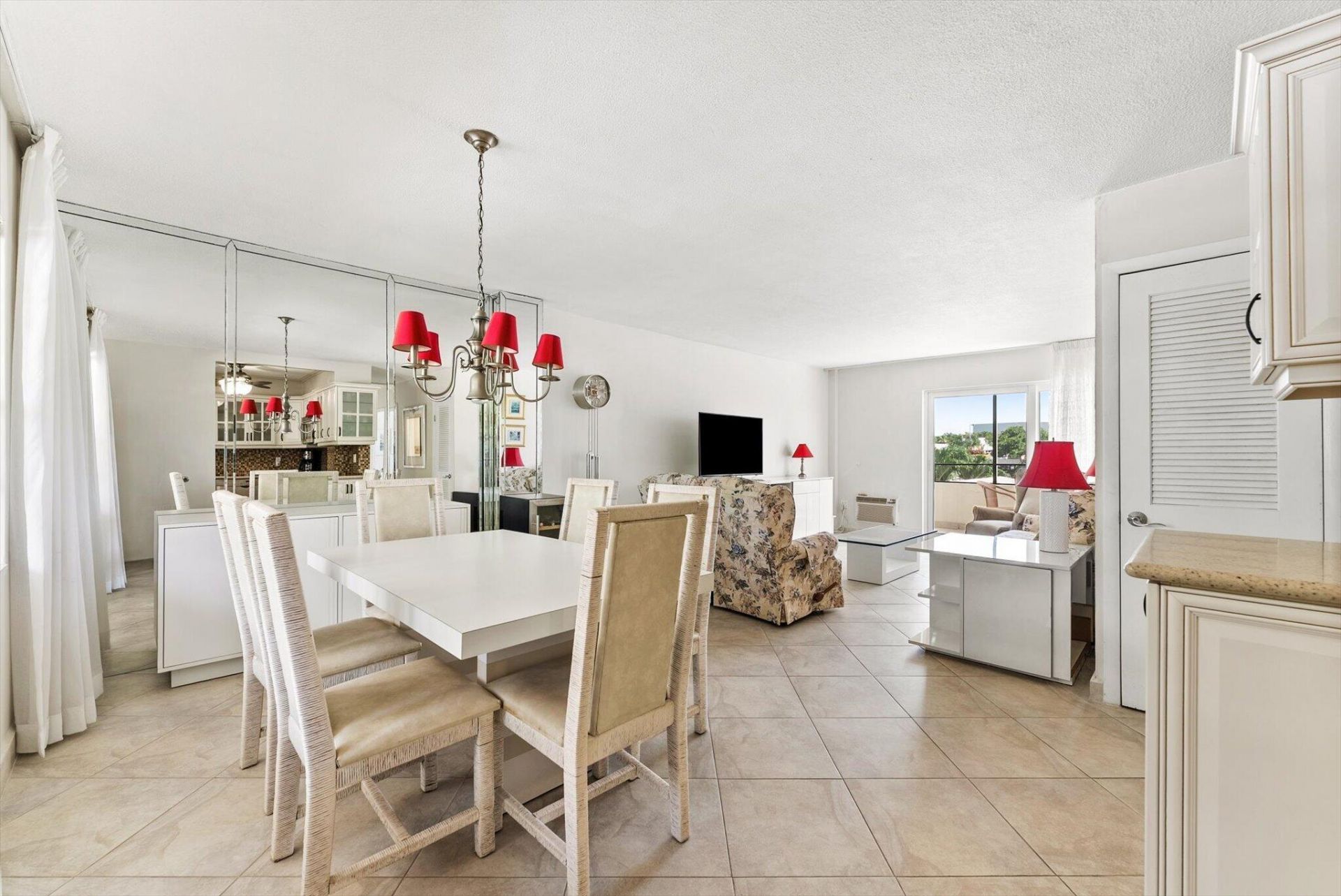 220 Kings Point Drive, Unit 210, Sunny Isles Beach, FL 33160 Photo