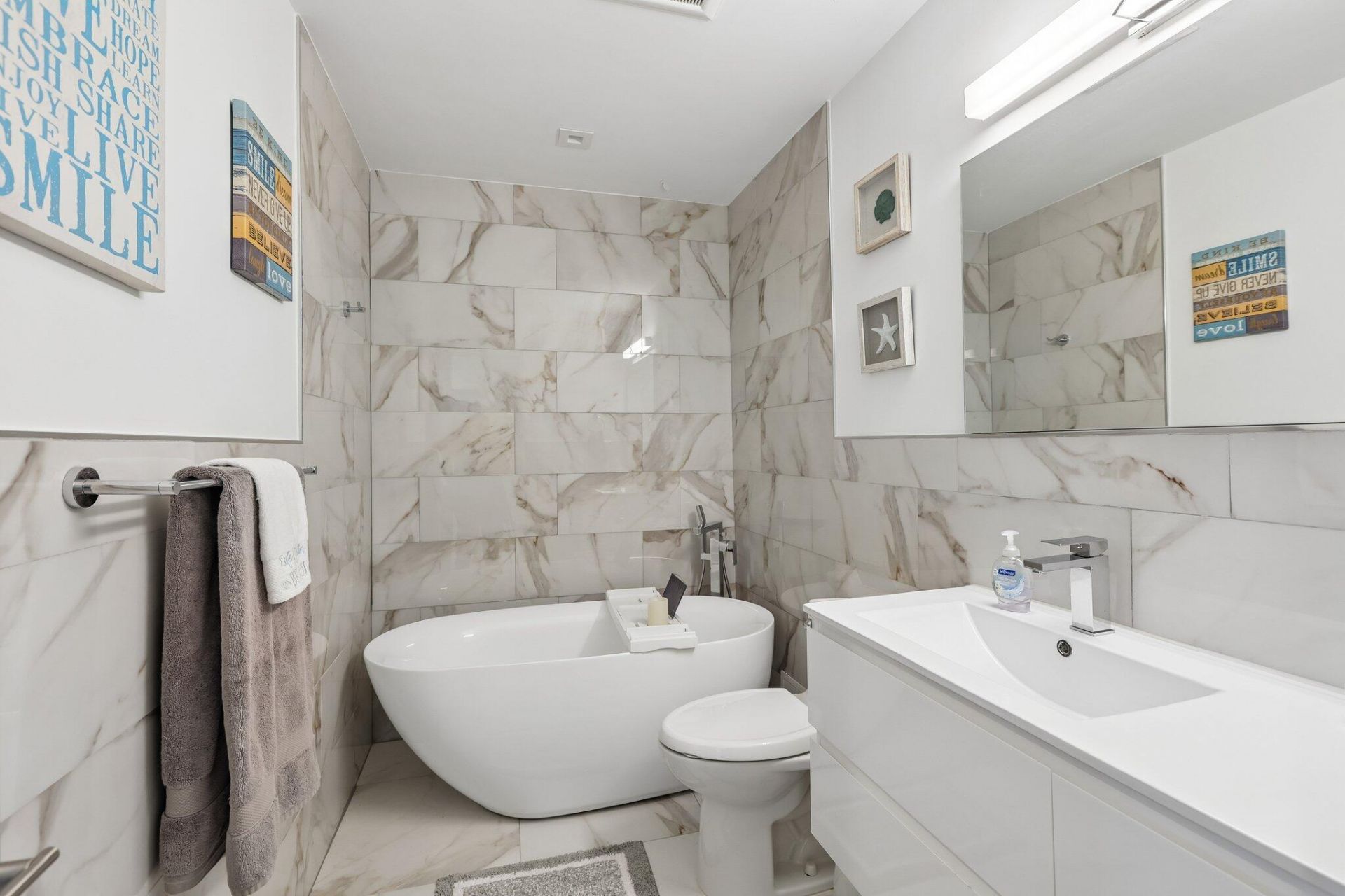 3319 NE 18th Street, Fort Lauderdale, FL 33305 Photo