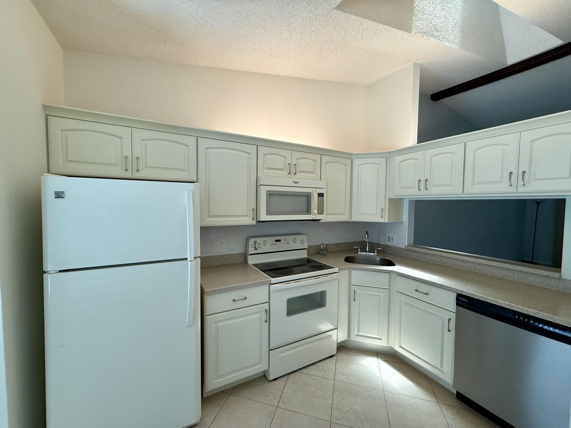 2054 SW Silver Pine Way, Unit 123-B, Palm City, FL 34990 Photo