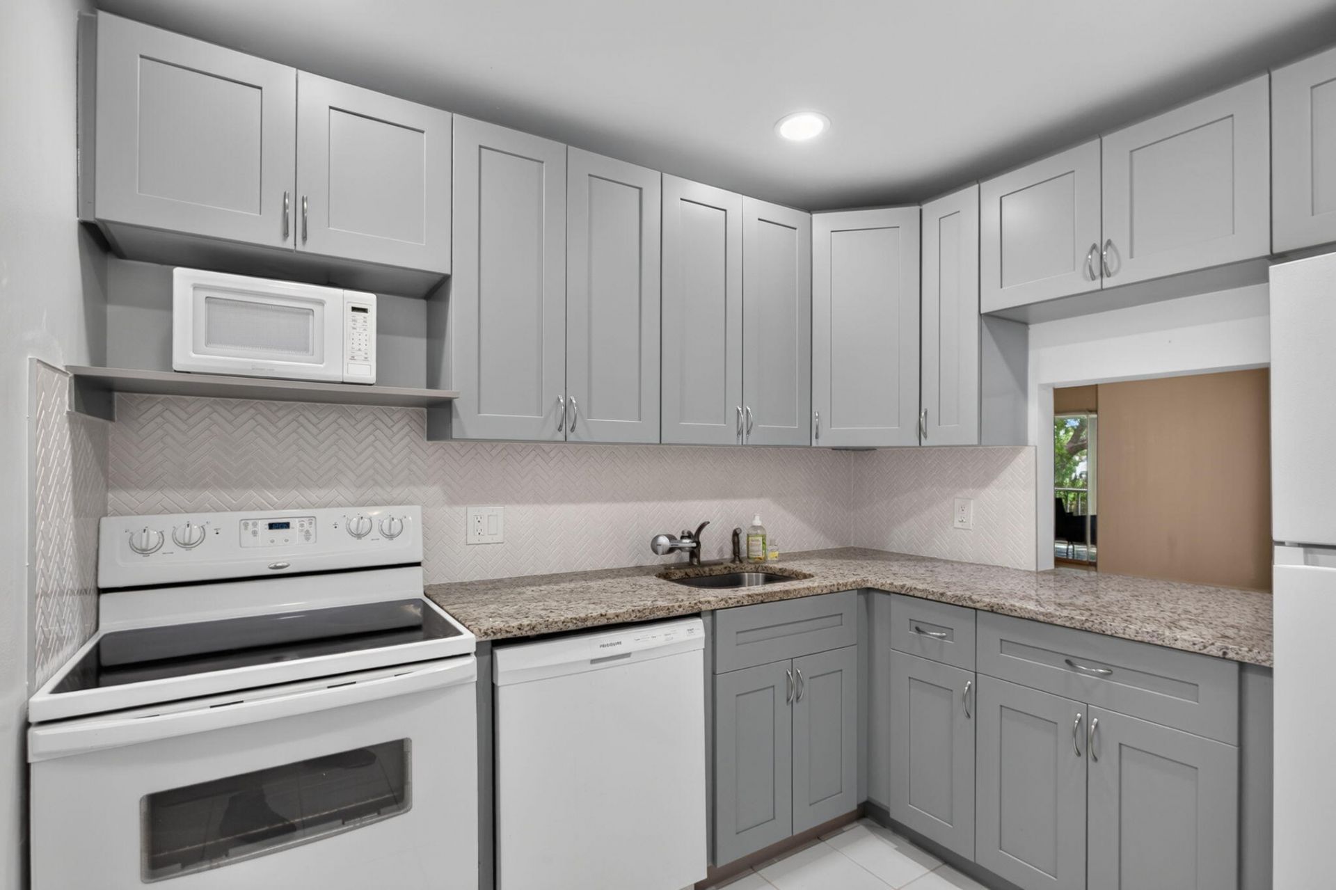 1030 Country Club Drive, Margate, FL 33063 Photo