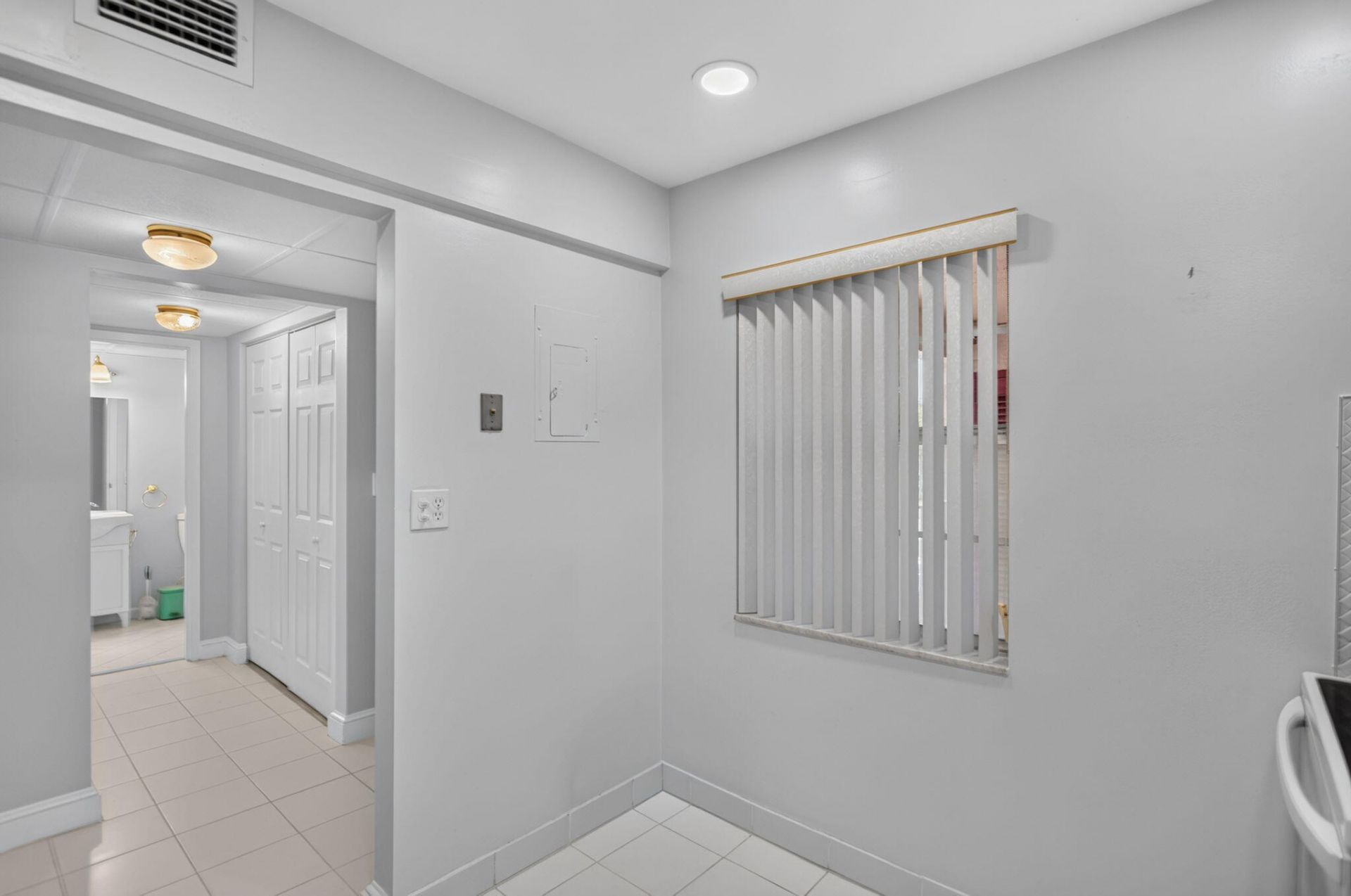 1030 Country Club Drive, Margate, FL 33063 Photo
