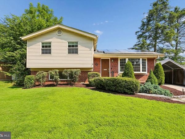 4611 WISSAHICAN AVENUE, ROCKVILLE, MD 20853
