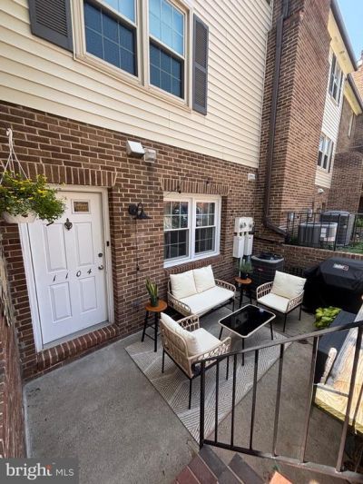 1104 N Stafford Street, Unit 1, Arlington, VA 22201 Main Photo