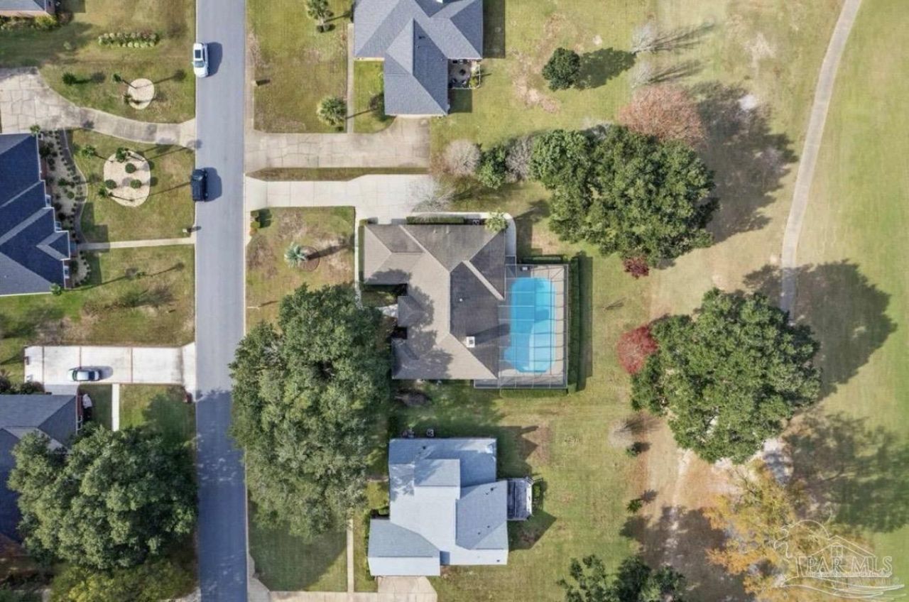 3232 Cobblestone Dr, Pace, FL 32571 Main Photo