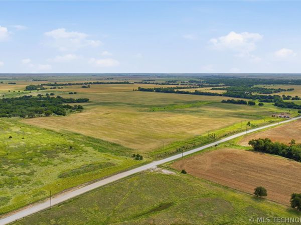 W Robertson Road , Enid, OK 73701