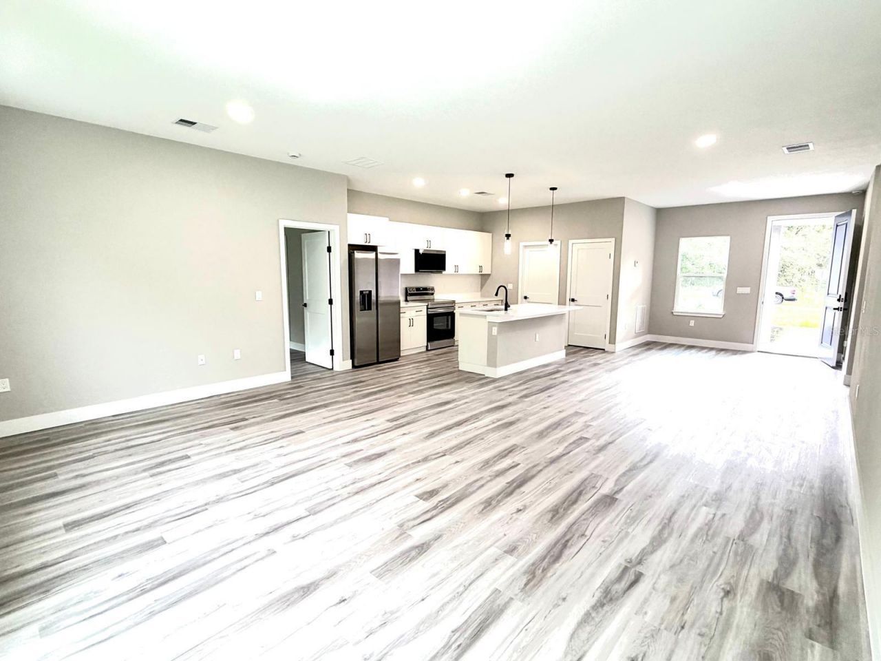 1864 W Roseboro Drive , Citrus Springs, FL 34434 Photo