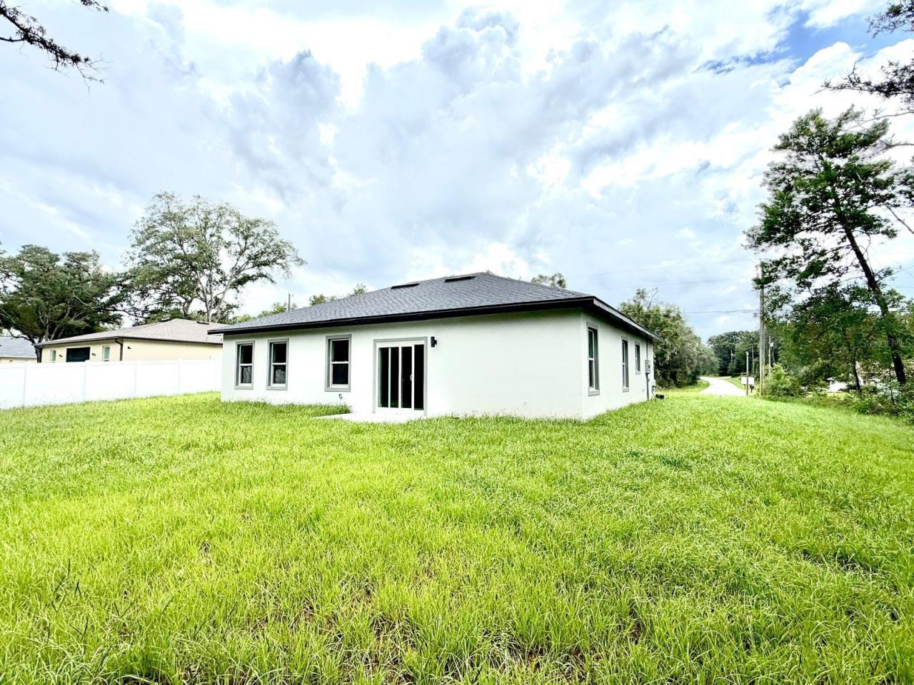 1864 W Roseboro Drive , Citrus Springs, FL 34434 Photo