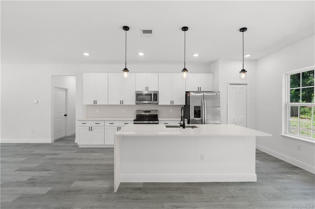 6097 N Darlington Drive , Citrus Springs, FL 34434 Photo