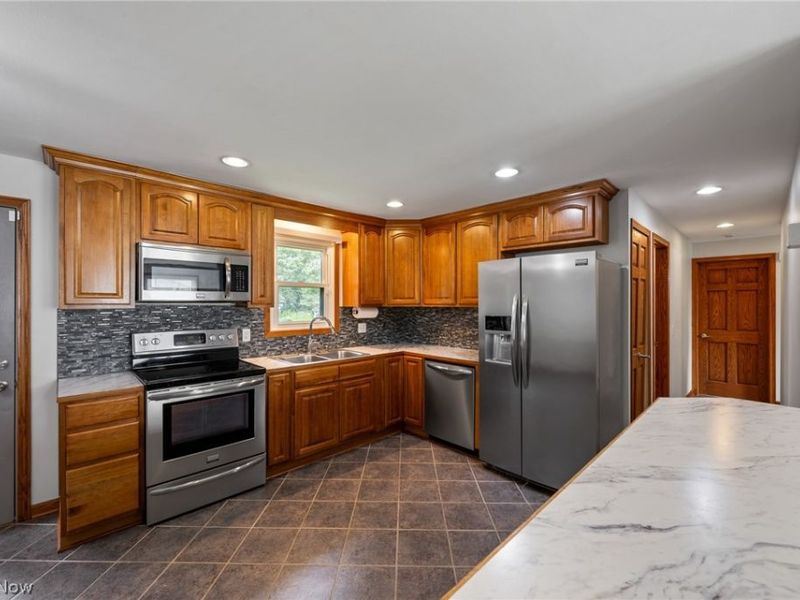 8311 Parkford Street NW, Massillon, OH 44646 Photo 10