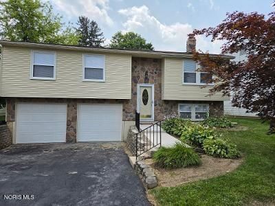 351 San Jose Drive, Toledo, OH 43615 Main Photo