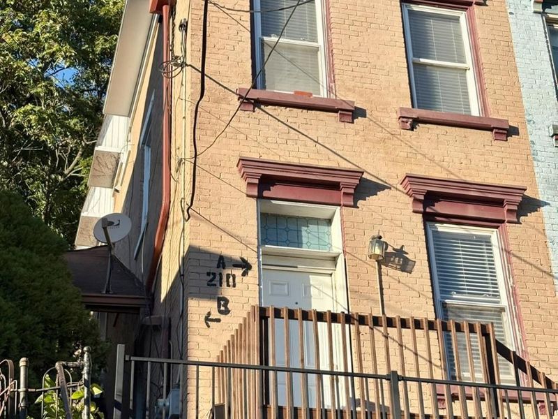 210 Dorsey Street, Cincinnati, OH 45202 Photo 3