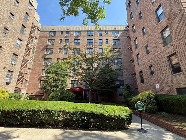 83-25 98th Street , Unit 1M, Woodhaven, NY 11421