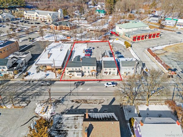1611 Main Street , Pleasant Valley, NY 12569