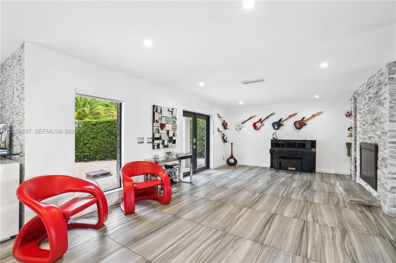 2886 NE 25th St , Fort Lauderdale, FL 33305 Photo