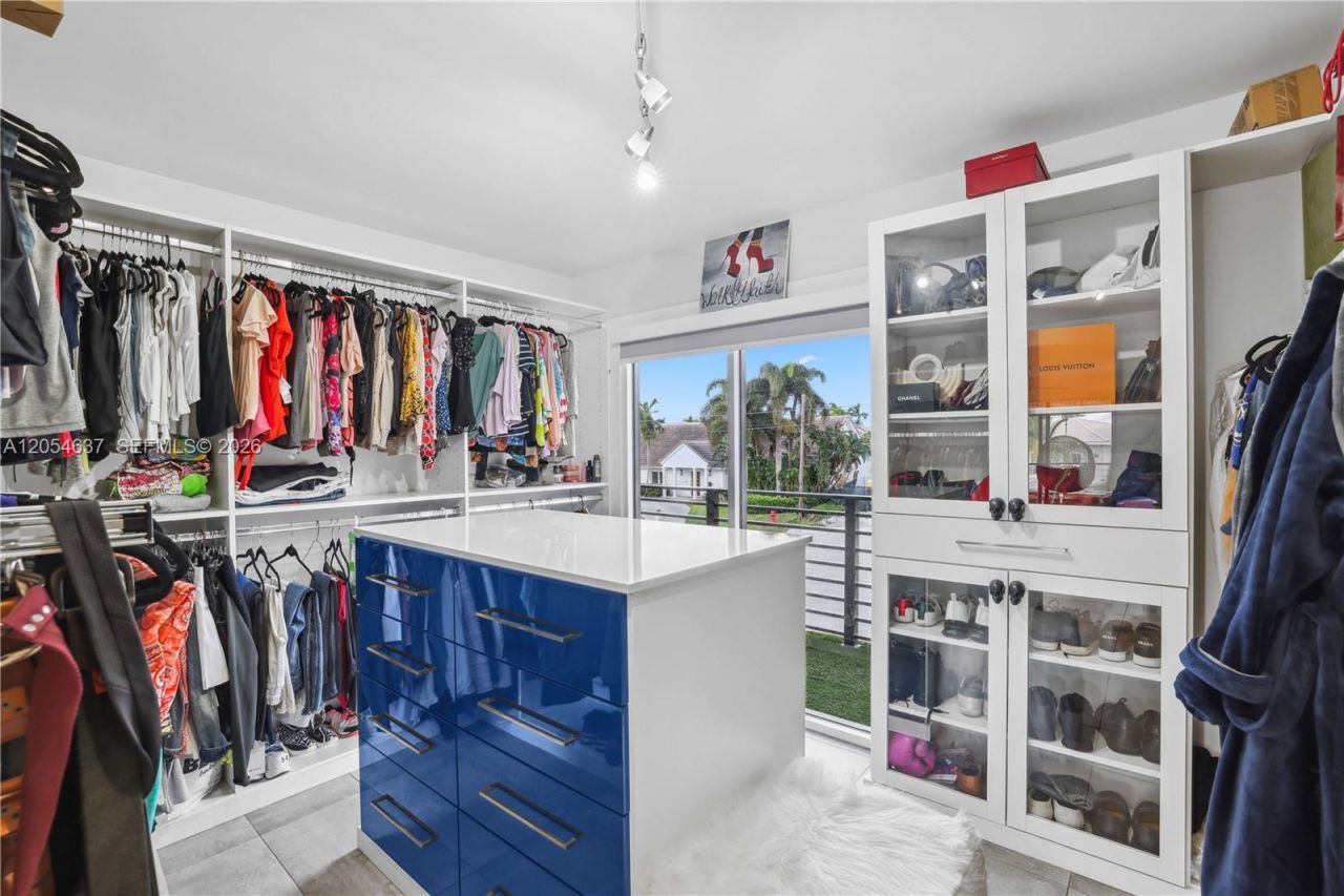 2886 NE 25th St , Fort Lauderdale, FL 33305 Photo