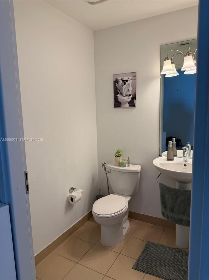 300 S Biscayne Blvd, Unit T-3301, Miami, FL 33131 Photo