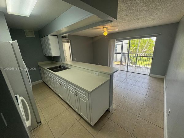 4519 Treehouse Ln , Unit H, Tamarac, FL 33319