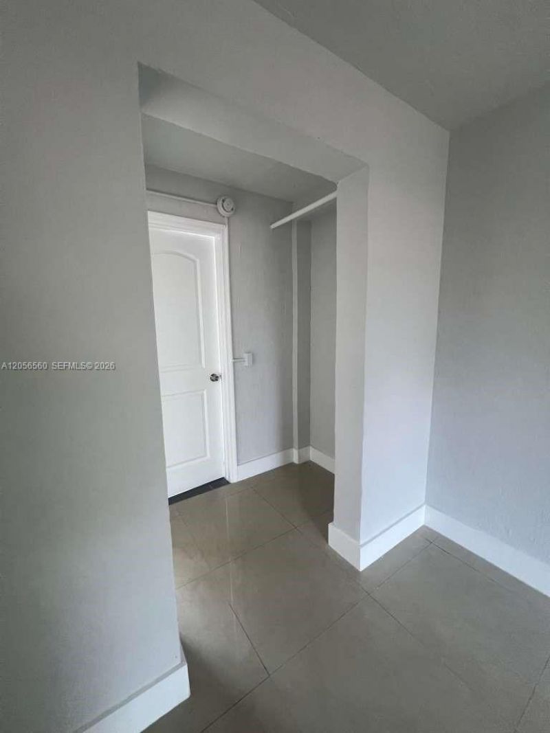 1281 NW 60th St , Unit 5, Miami, FL 33142 Photo