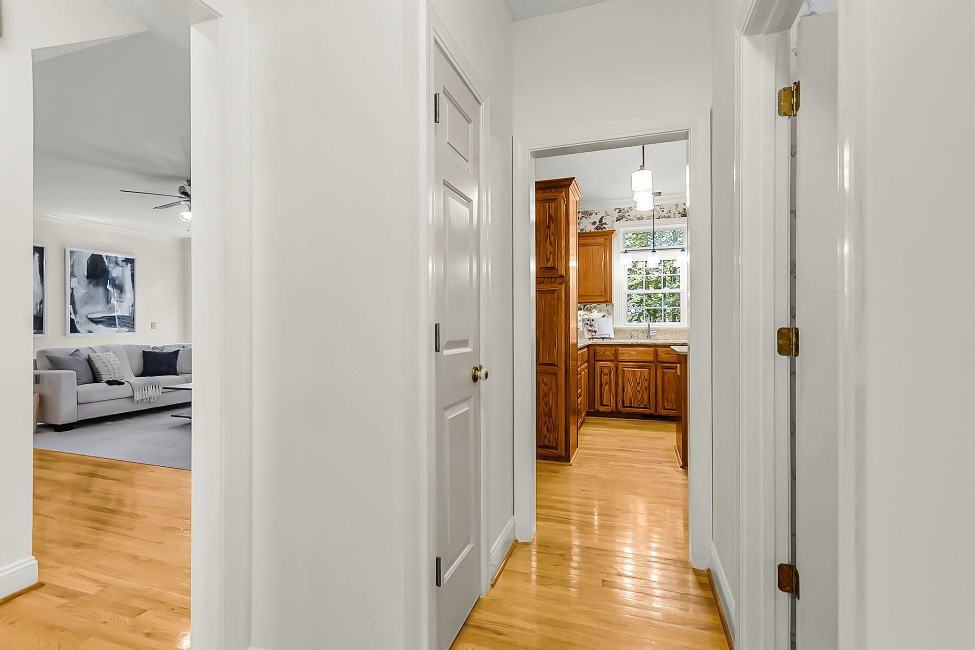 101 Batavia Court Photo 14