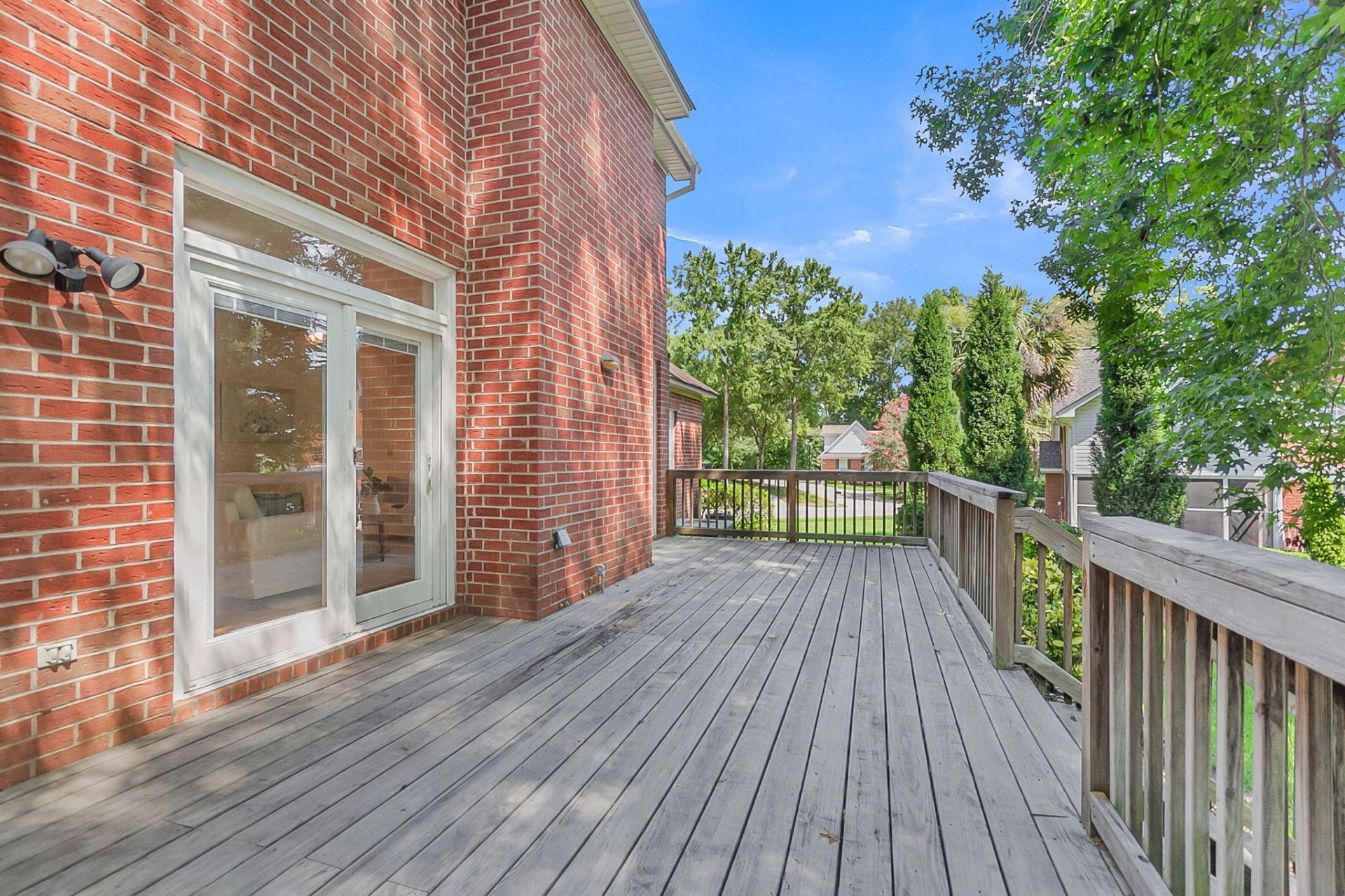 101 Batavia Court Photo 41