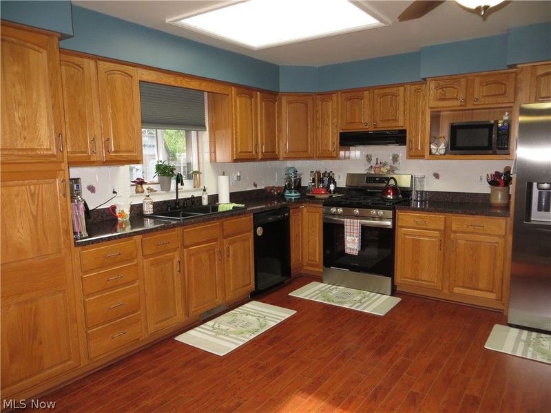 5477 Dorothy Drive, North Olmsted, OH 44070 Photo 21