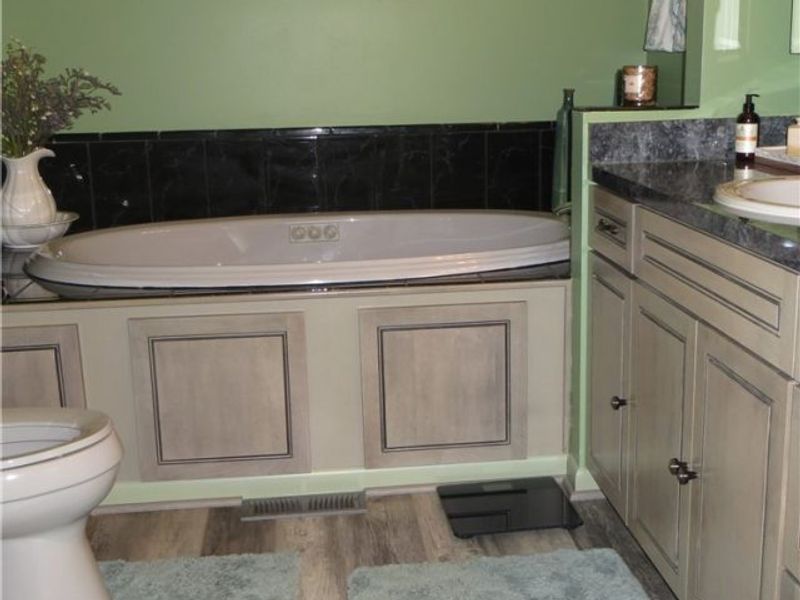 5477 Dorothy Drive, North Olmsted, OH 44070 Photo 39