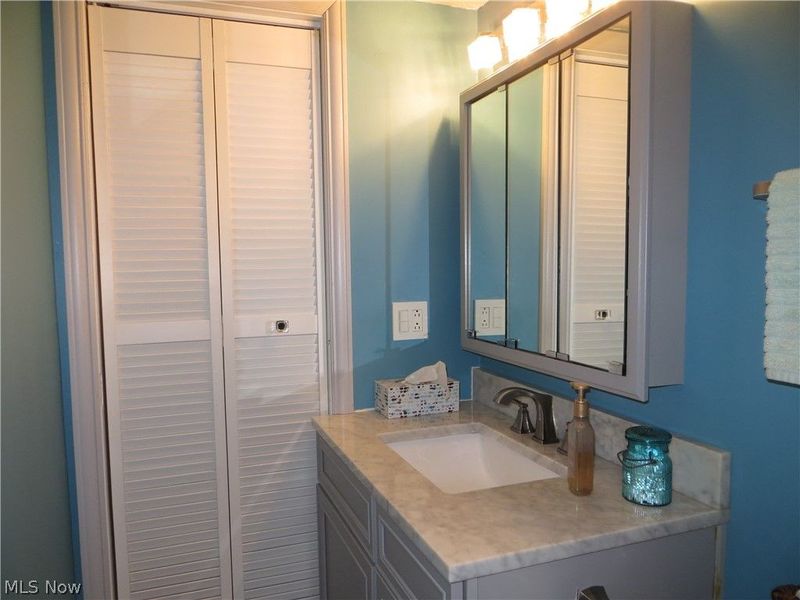 5477 Dorothy Drive, North Olmsted, OH 44070 Photo 47