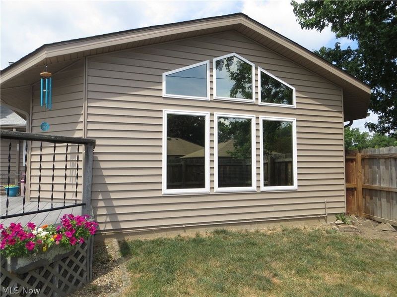 5477 Dorothy Drive, North Olmsted, OH 44070 Photo 6
