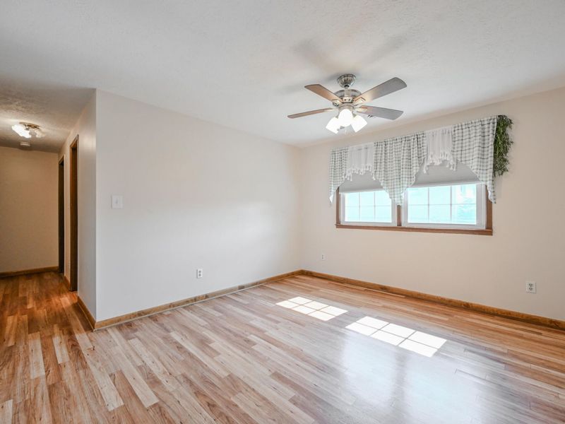 5326 W Ridgewood Road, Springfield, OH 45503 Photo 9