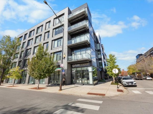 6 N Bishop Street , Unit 206, Chicago, IL 60607