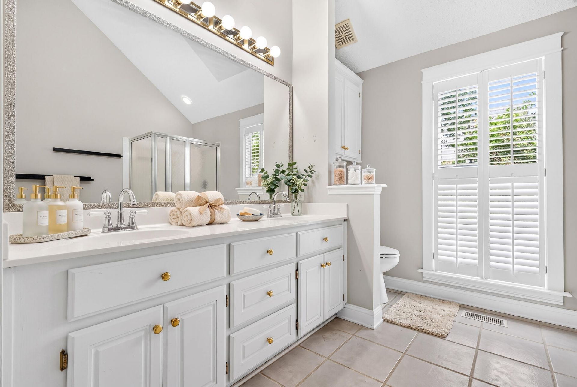 200 Castle Harbor Drive Photo 23