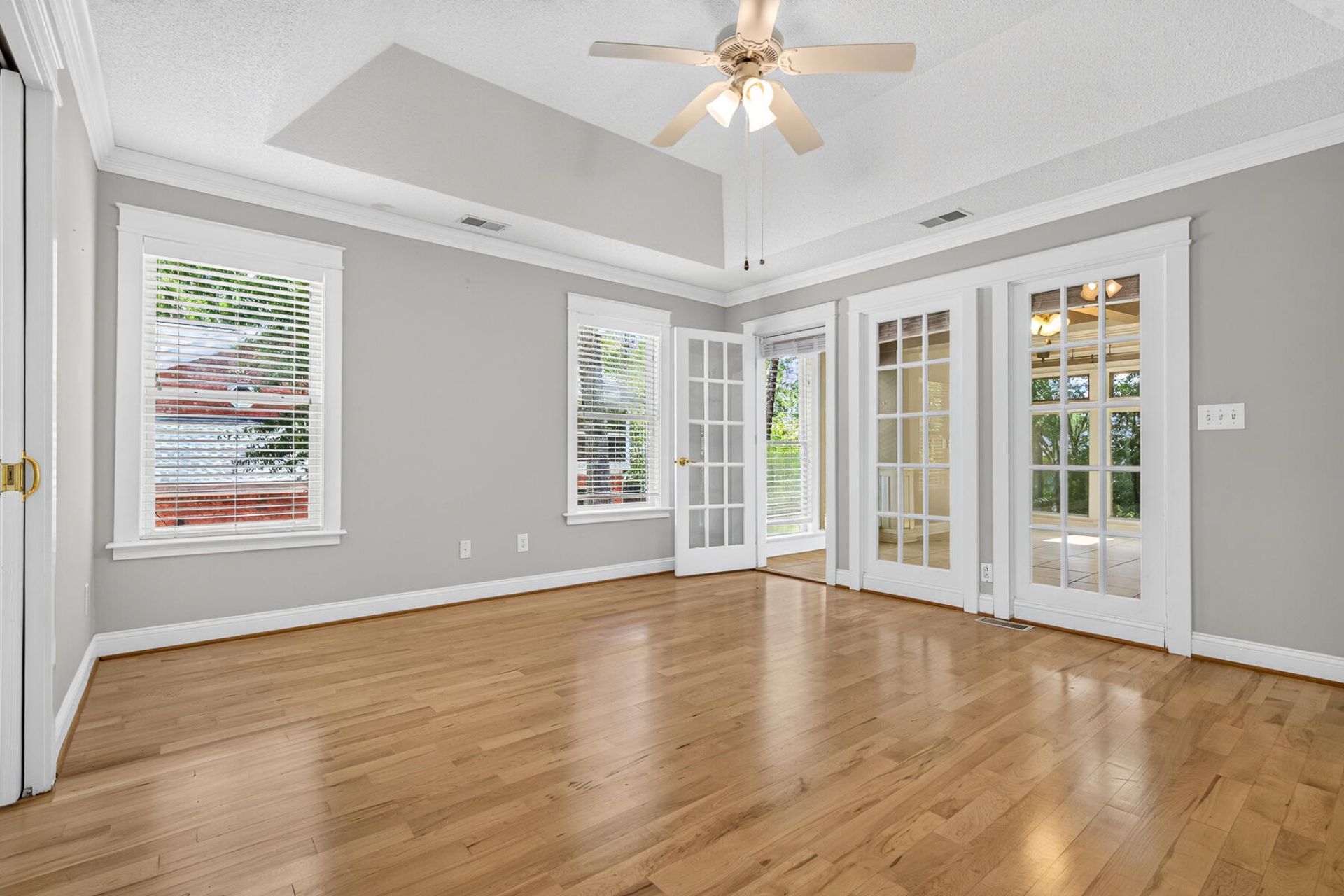 200 Castle Harbor Drive Photo 32