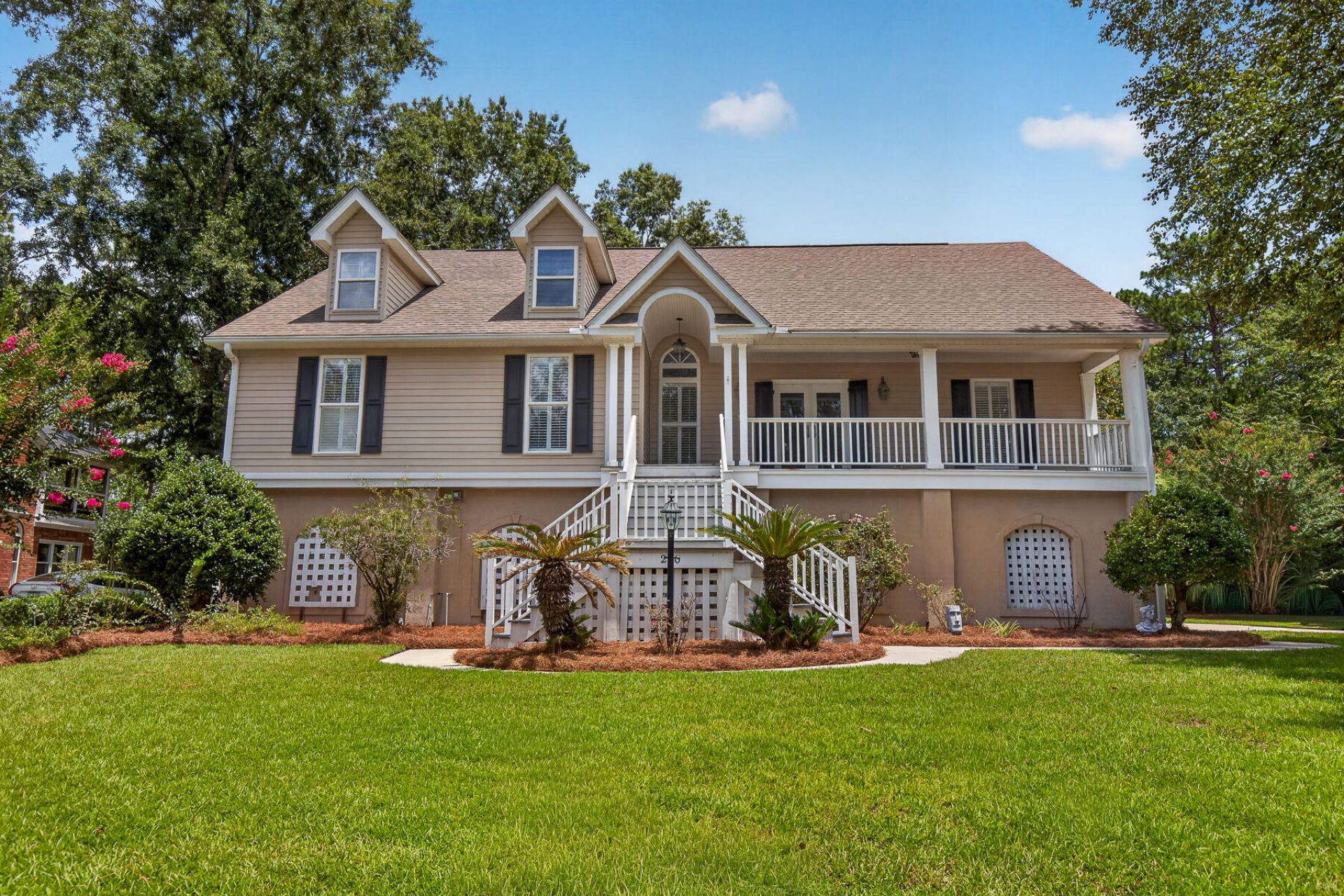 200 Castle Harbor Drive Photo 7