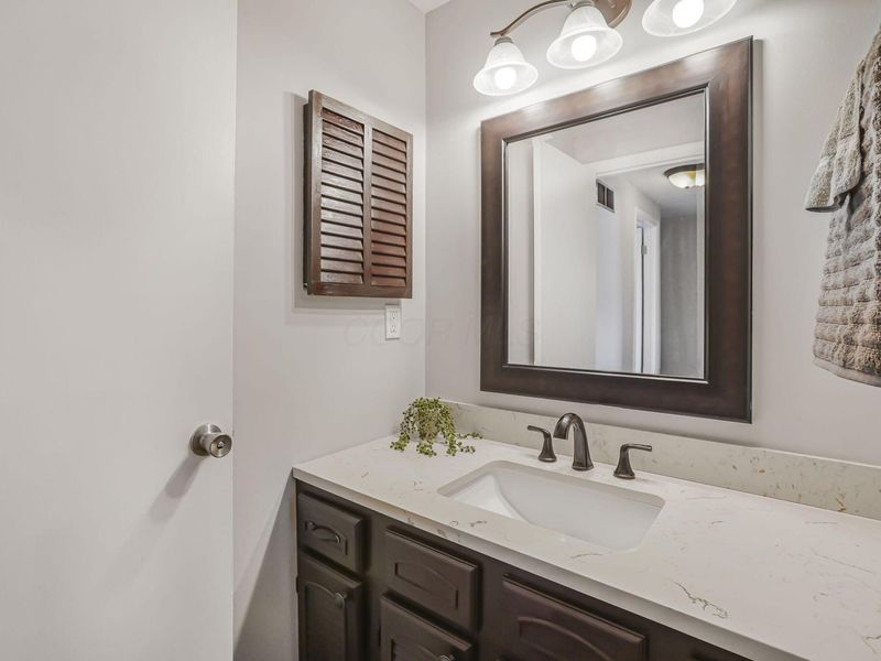 2818 Avati Drive , Unit H4, Columbus, OH 43207 Photo 19