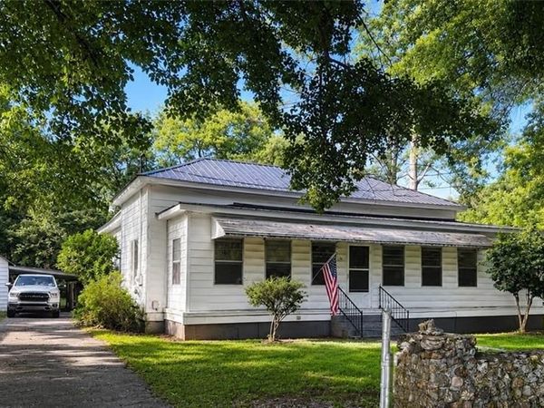 4 Craven St SW, Armuchee, GA 30124