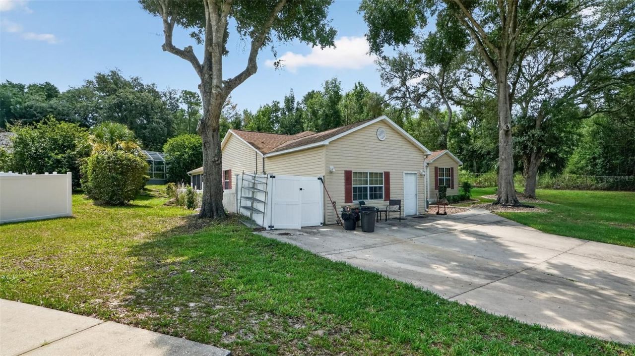 706 Murray Circle , Lady Lake, FL 32159 Photo