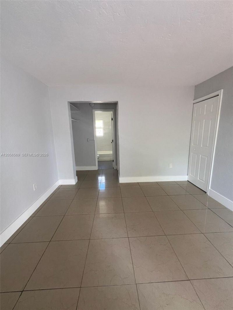 1281 NW 60th St , Unit 6, Miami, FL 33142 Photo