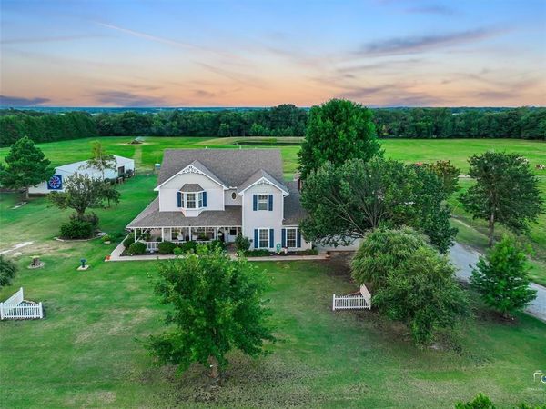 1880 County Road 2610 , Bonham, TX 75418