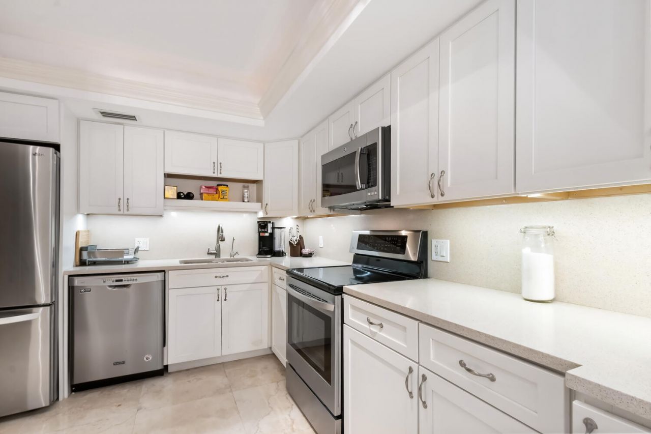 3610 S Ocean Boulevard, Unit 310, South Palm Beach, FL 33480 Photo