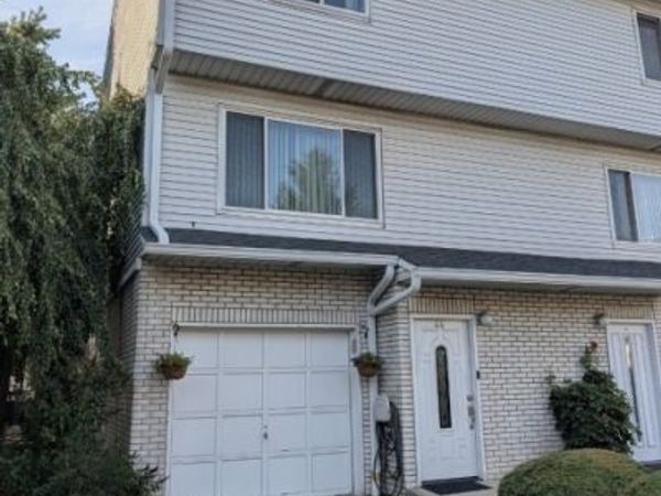 404 Chestnut St, Newark, NJ 07105