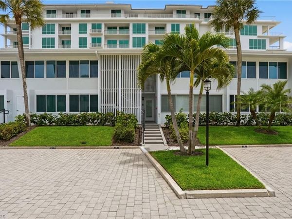 1065 Gulf Shore BLVD N, Unit 108, NAPLES, FL 34102