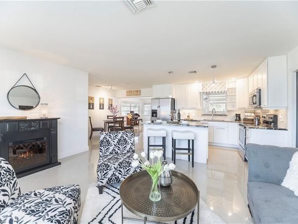 4584 San Antonio LN , BONITA SPRINGS, FL 34134