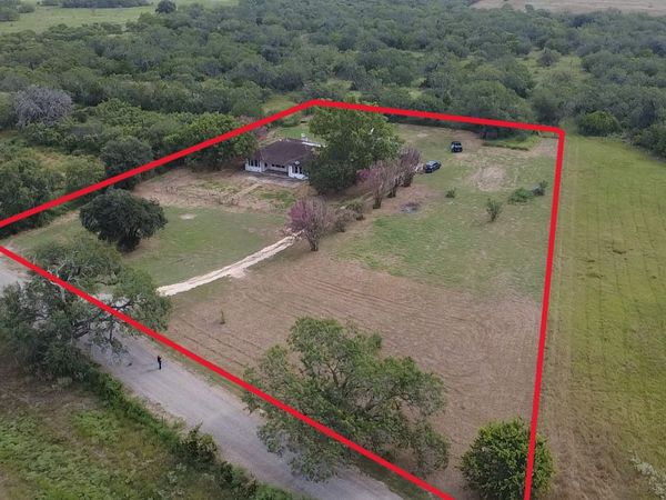 1939 County Road 134, Runge, TX 78151
