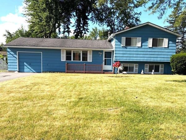 11 Timothy Court , Rochester, NY 14623