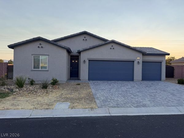 1580 Outlaw Street , Pahrump, NV 89060
